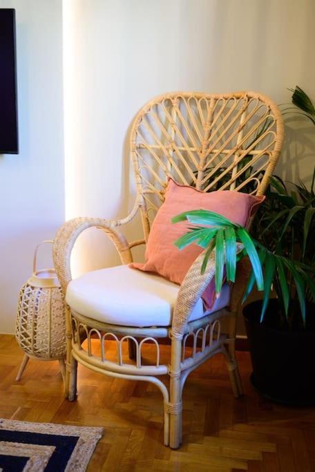 Boho Luxury 2 Bedroom Apartment, Acropolis Museum View Афины Экстерьер фото