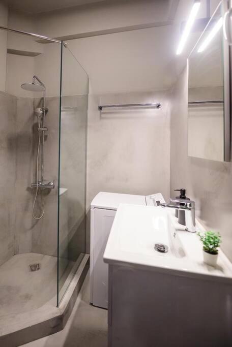 Boho Luxury 2 Bedroom Apartment, Acropolis Museum View Афины Экстерьер фото